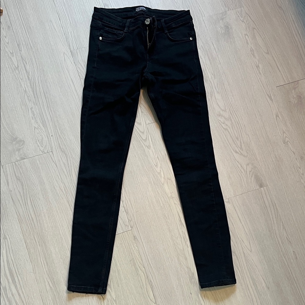 Zara Women's Jet Black Skinny Jeans